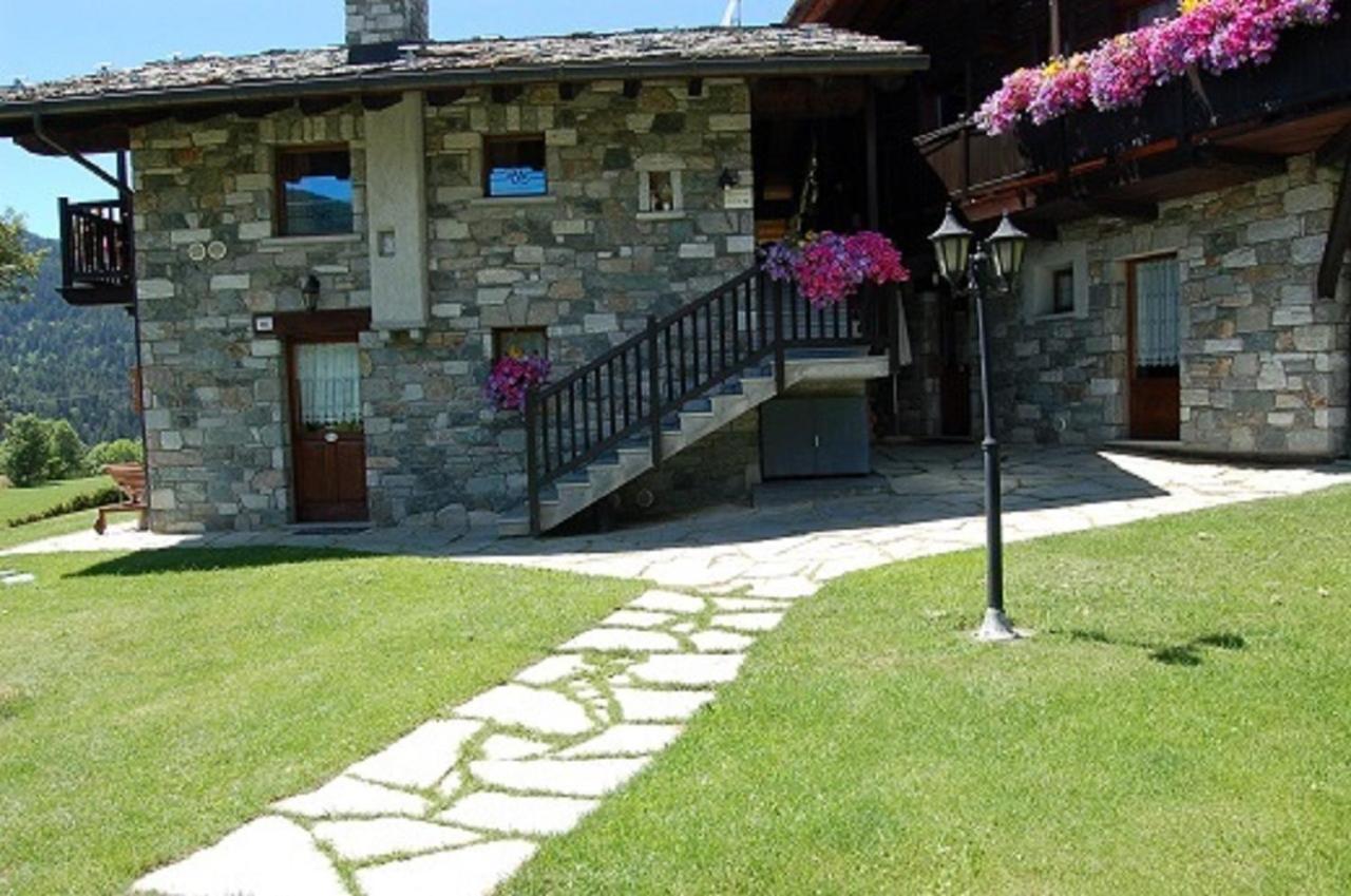 Residence Foyer D'Antan ブリュソン エクステリア 写真